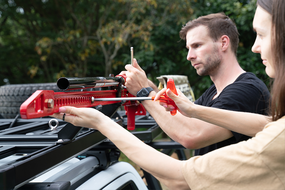 P5-Shovel Holder P5-Shovel Holder