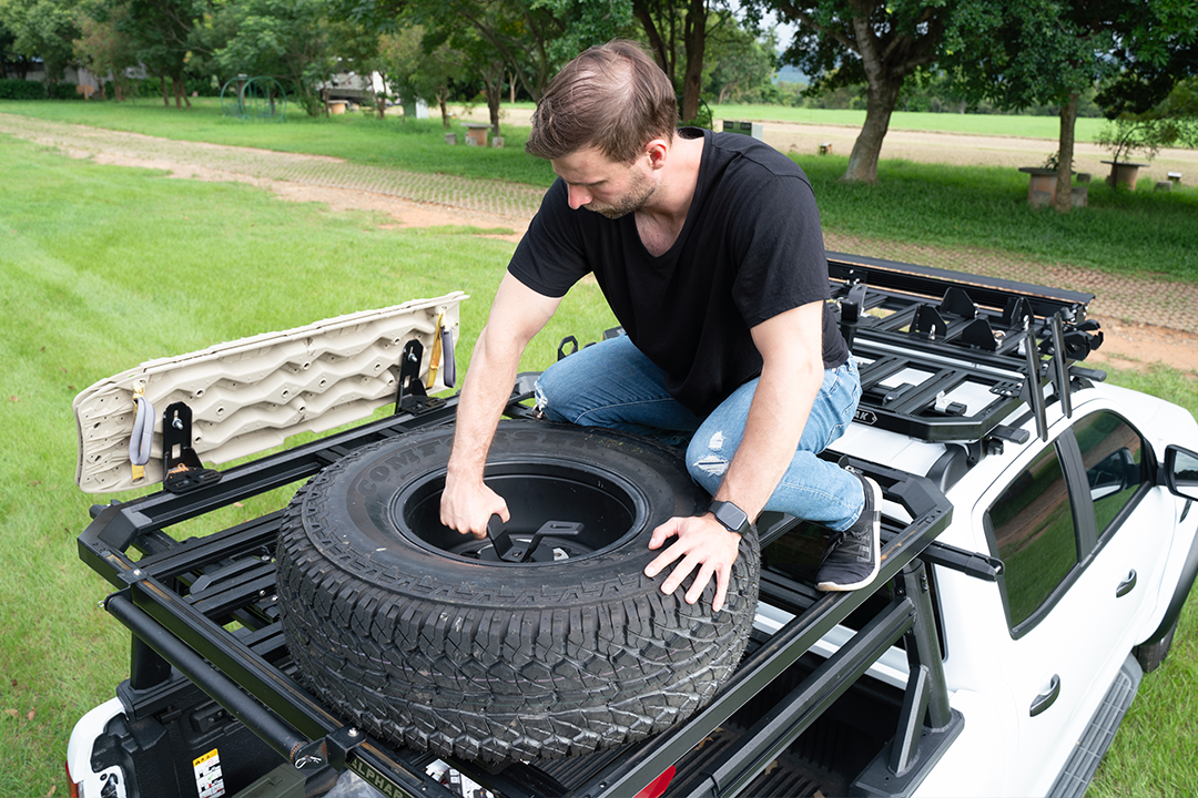 P7-Spare Wheel Holder P7-Spare Wheel Holder